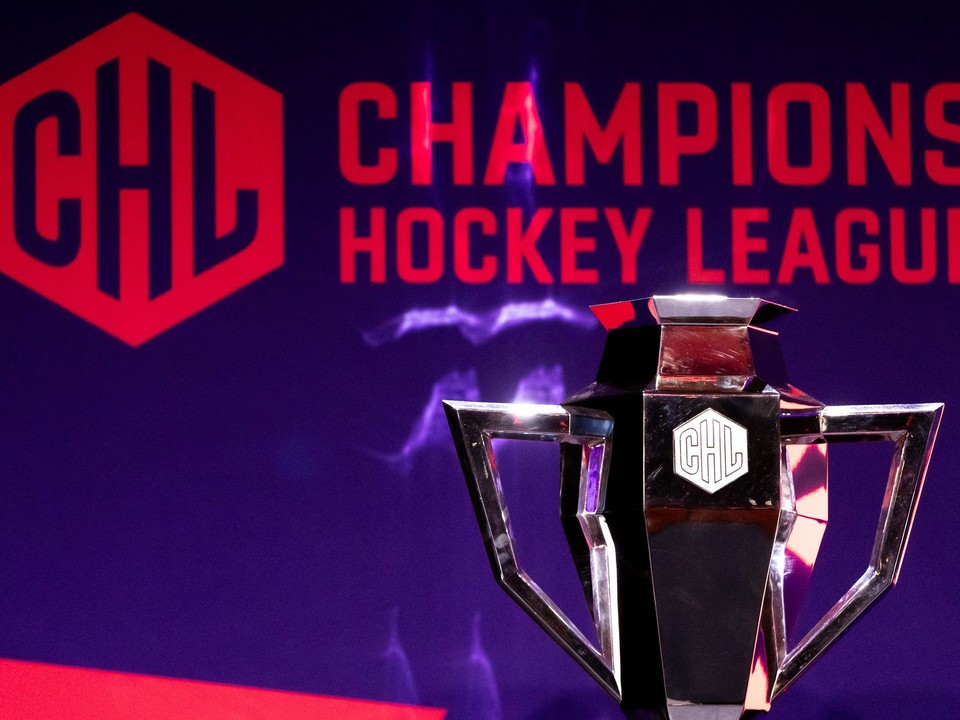 Trofej pre víťaza hokejovej Ligy majstrov (CHL). 