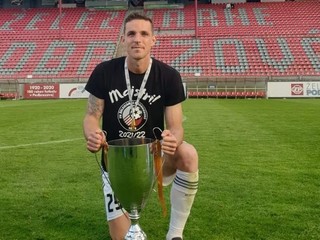 Marek Kuzma s majstrovskou trofejou.