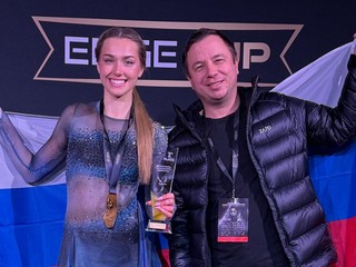 Vanesa Šelmeková s trénerom Rastislavom Vrlákom na pretekoch v Katoviciach.