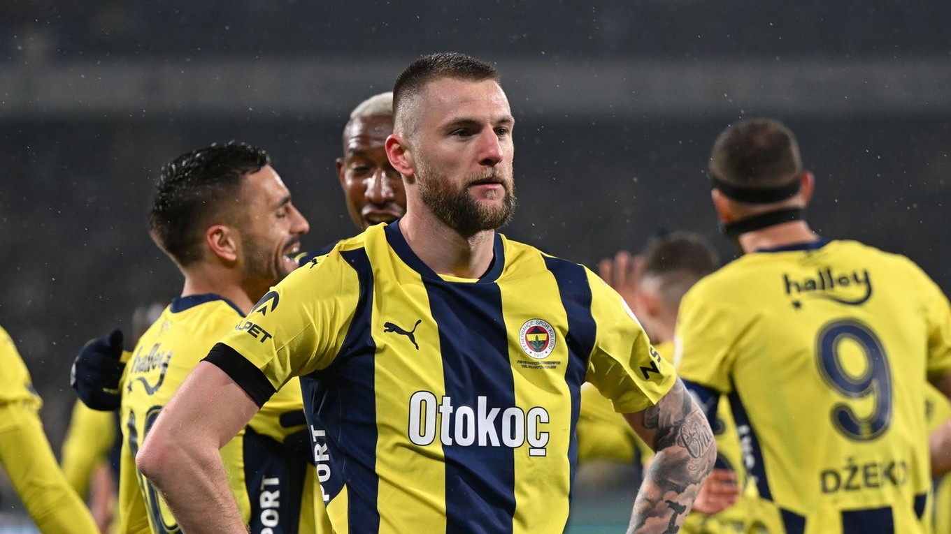 Milan Škriniar v drese Fenerbahce Istanbul.
