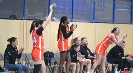 Radosť lavičky Ružomberka v zápase Tipos Extraligy.