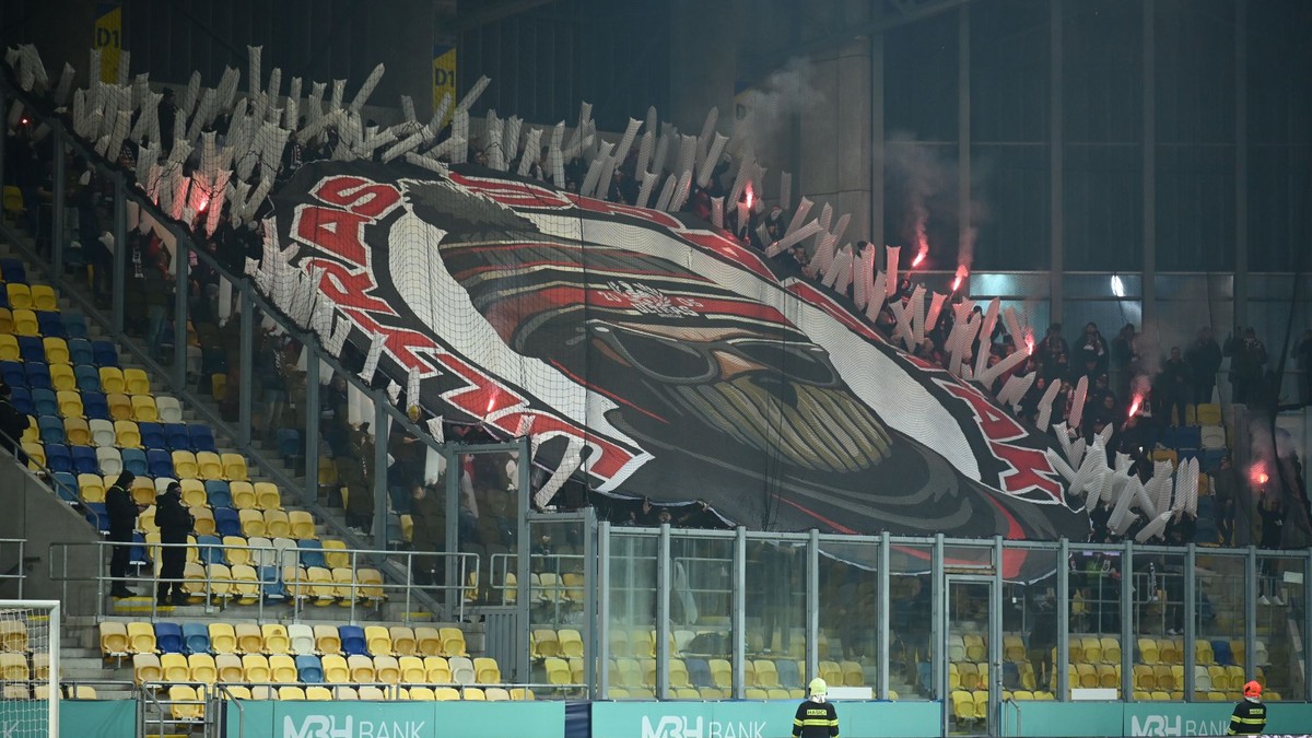 Fanúšikovia Trnavy počas zápasu 17. kola futbalovej Niké ligy medzi FC DAC 1904 Dunajská Streda - FC Spartak Trnava.