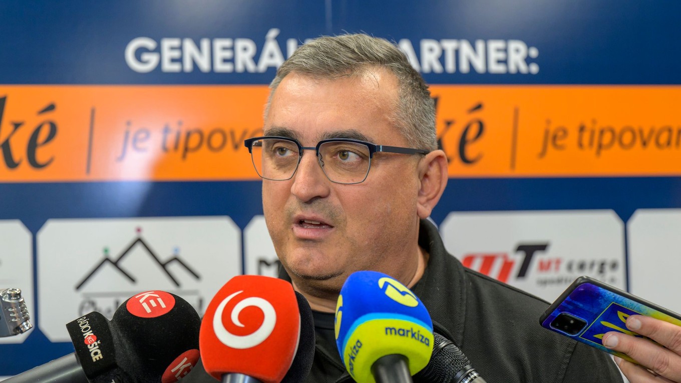 Prezident klubu FC Košice Dušan Trnka počas mediálneho brífingu.