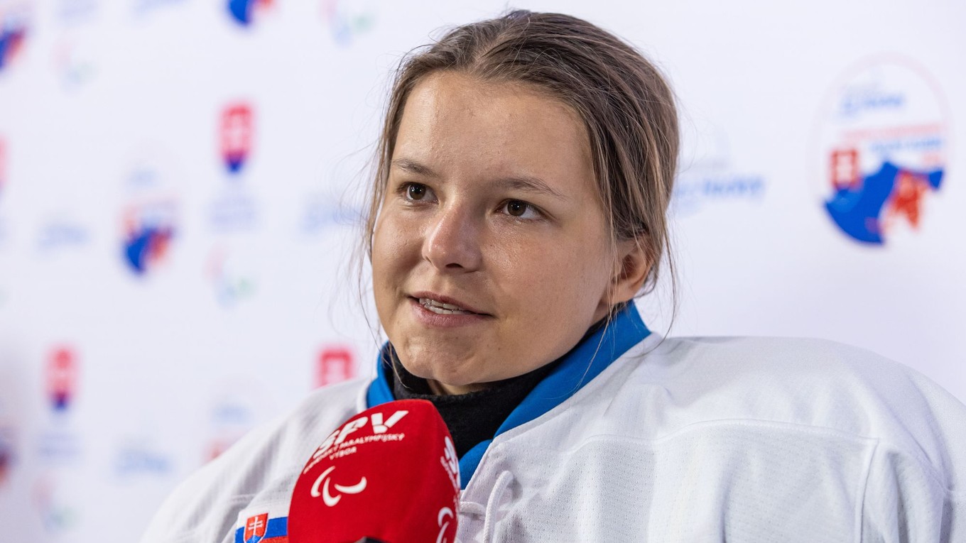 Slovenská hokejistka Michaela Hozáková (Výber sveta) po zápase o 5.miesto na Majstrovstvách sveta v parahokeji žien 2025.