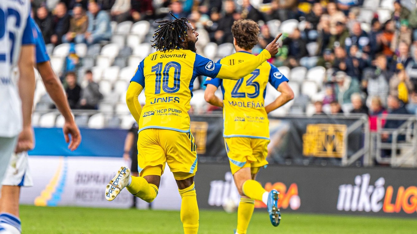 Radosť hráčov FC Košice po strelení gólu proti Michalovciam.