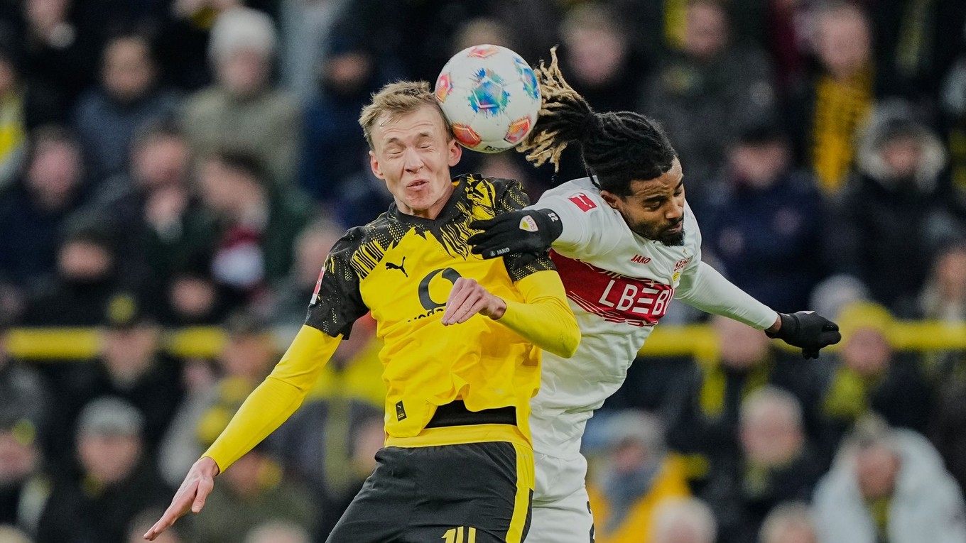 Maximilian v zápase proti Stuttgartu.