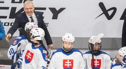 Tréner slovenských hokejistiek Miroslav Mosnár.