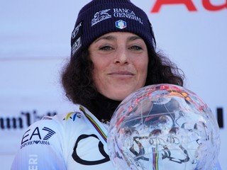 Federica Brignone s krištáľovým glóbusom.