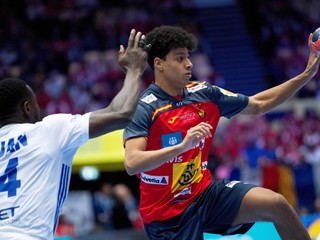 Momentka zo zápasu Španielsko - Francúzsko na ME 2026.