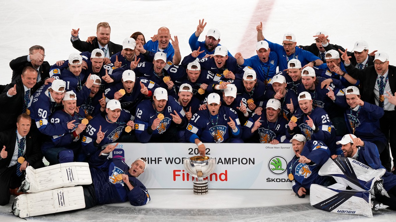 Fínski hokejisti na MS v hokeji 2022.
