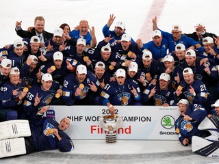 Fínski hokejisti na MS v hokeji 2022.