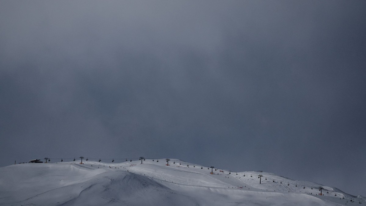 Pohľad na svah v Cortine pred ZOH 2026.