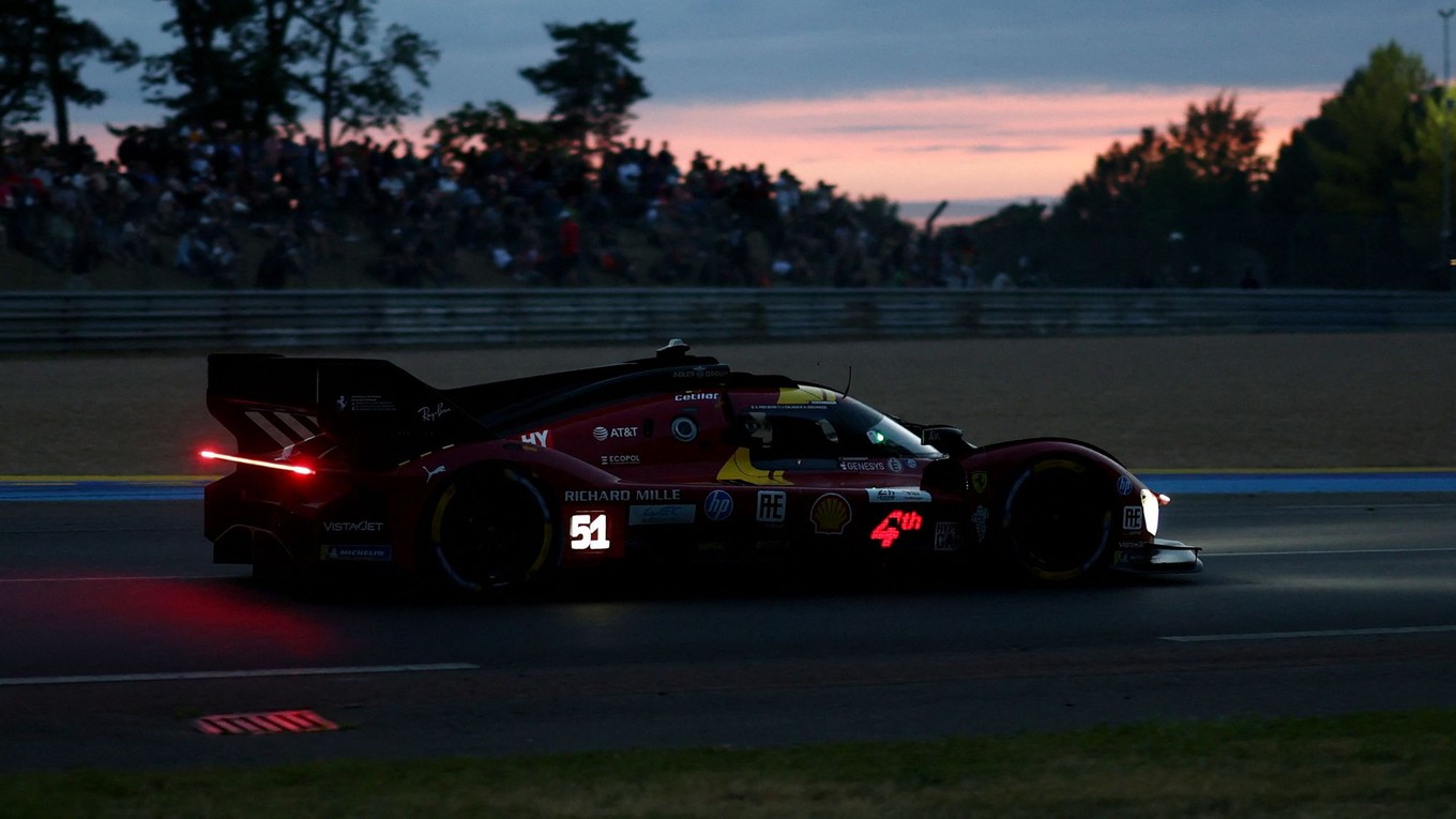 Ferrari AF Corse na 24 hodín Le Mans.