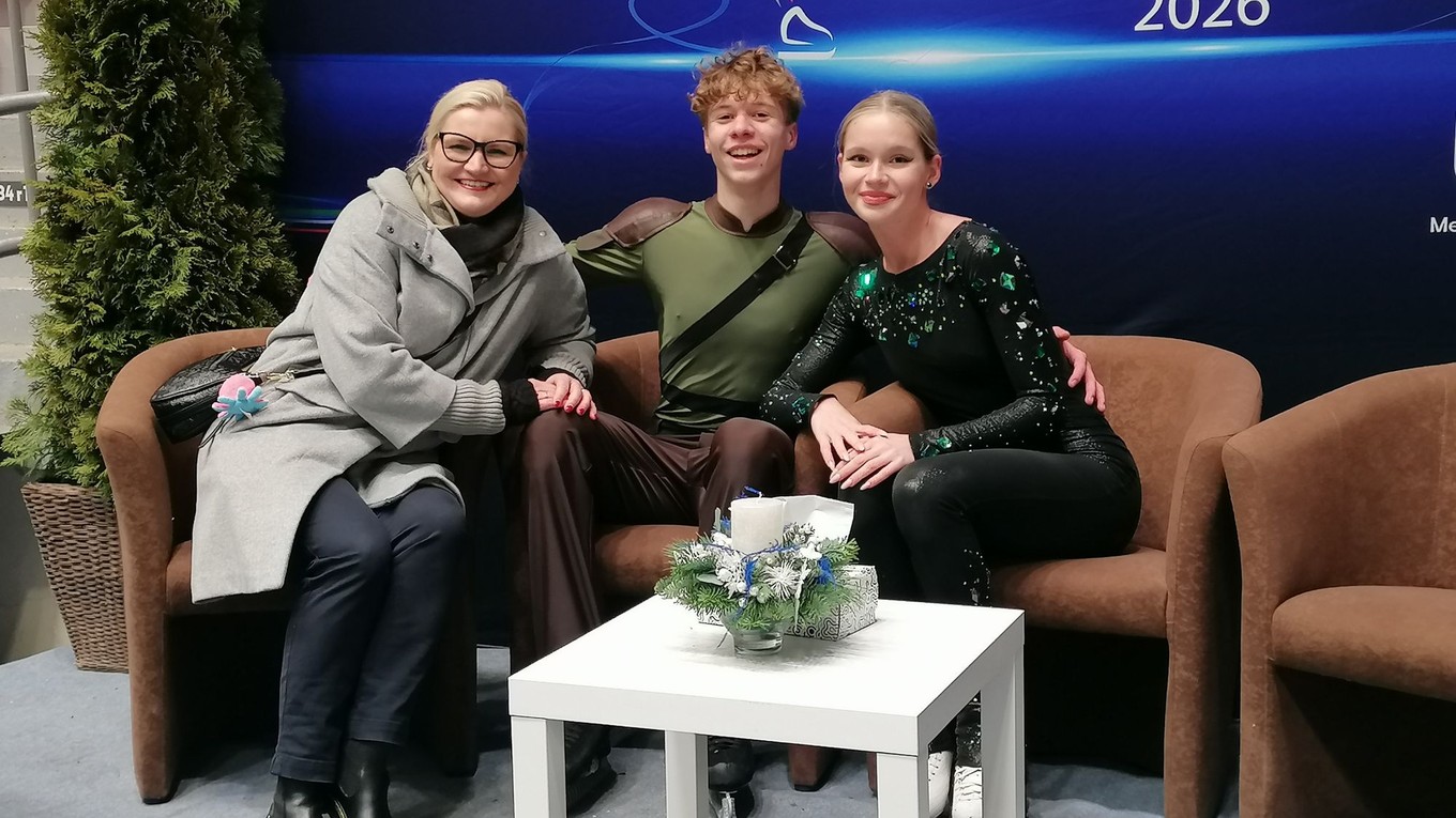 Lucia Štefanovová a Jacopo Boeris s trénerkou Luciou Kadlčákovou. 