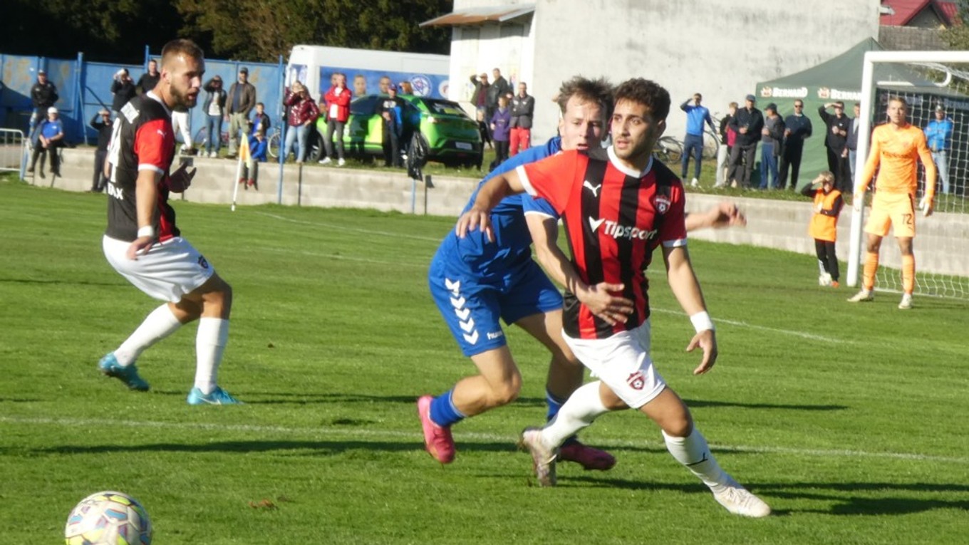 Momentka zo zápasu Bytča - Trnava