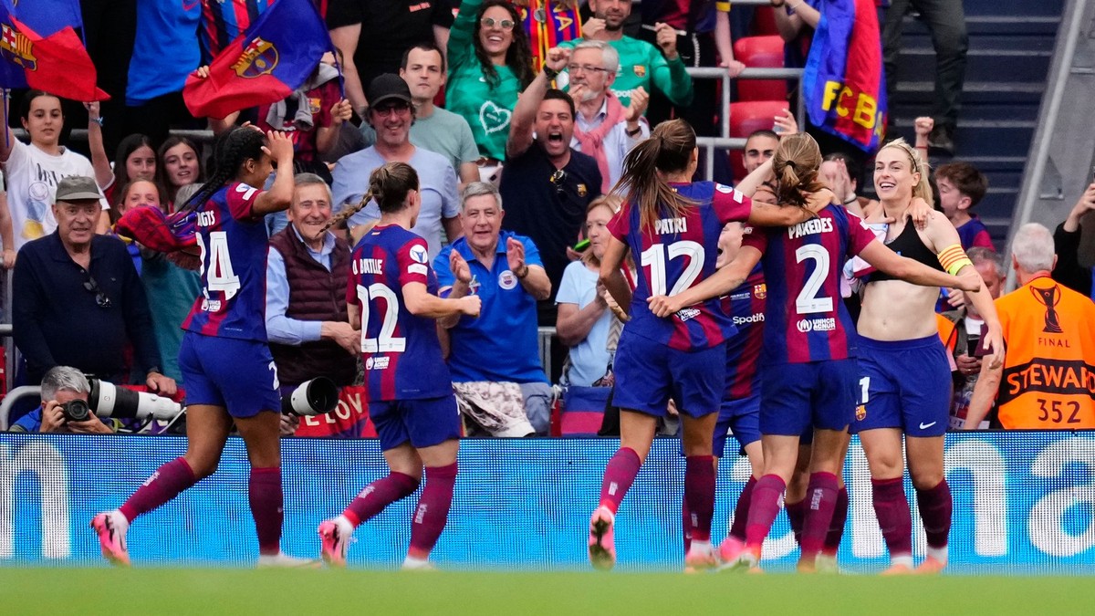 Hráčky Barcelony sa tešia z gólu vo finále Ligy majstrov žien. 