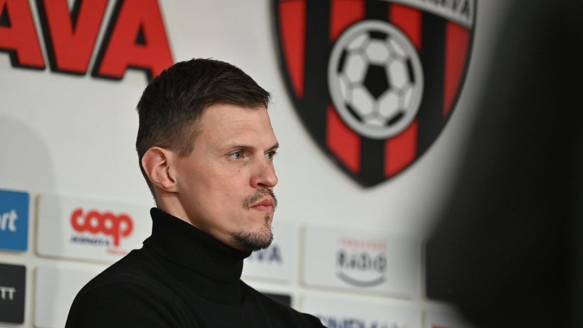 Na snímke športový riaditeľ FC Spartak Trnava Martin Škrtel počas tlačového brífingu pred začiatkom zimnej prípravy.