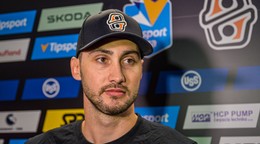 Tomáš Jurčo počas mediálneho brífingu hokejistov HC Košice.