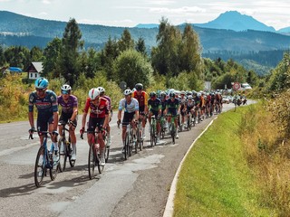 Pelotón v 3. etape Okolo Slovenska 2026