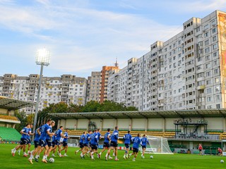 Tréning slovenskej futbalovej reprezentácie pred utorňajším zápasom C-divízie Ligy národov Moldavsko - Slovensko.