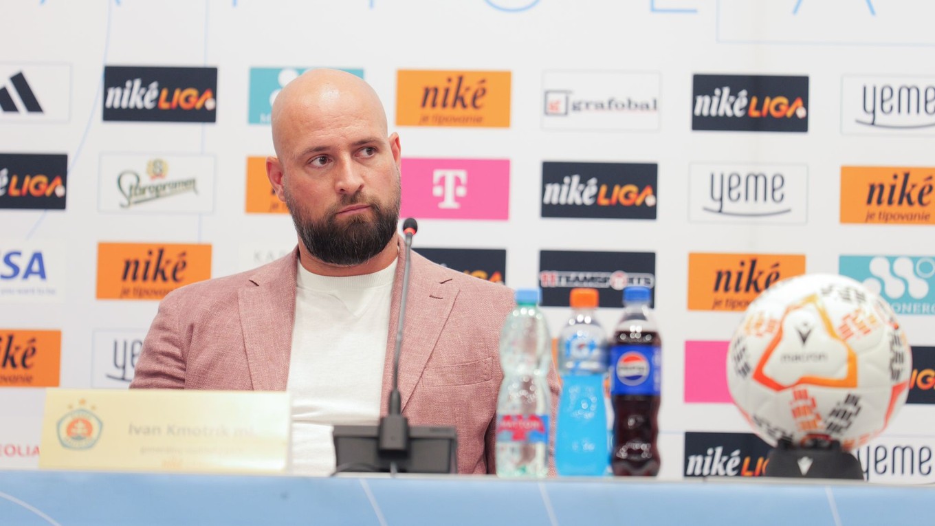 Na snímke generálny riaditeľ ŠK Slovan Bratislava Ivan Kmotrík ml. počas tlačovej konferencie ŠK Slovan Bratislava pred štartom novej sezóny.