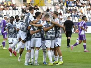 Radosť hráčov FC Košice po góle v zápase 7. kola futbalovej Niké ligy FC Košice - KFC Komárno.