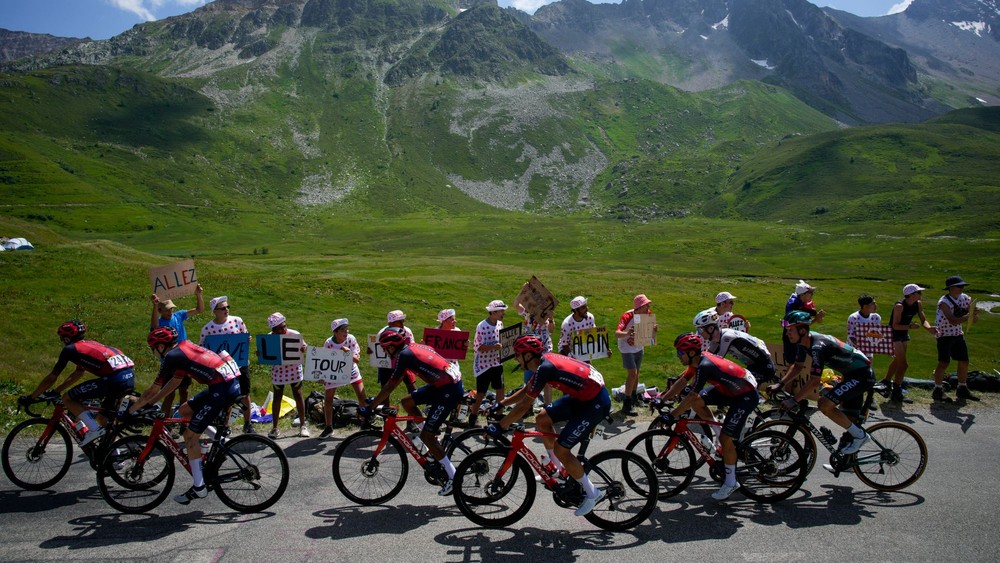 ONLINE STREAM: Peter Sagan today at Tour de France 2023 - Stage 18 LIVE ...