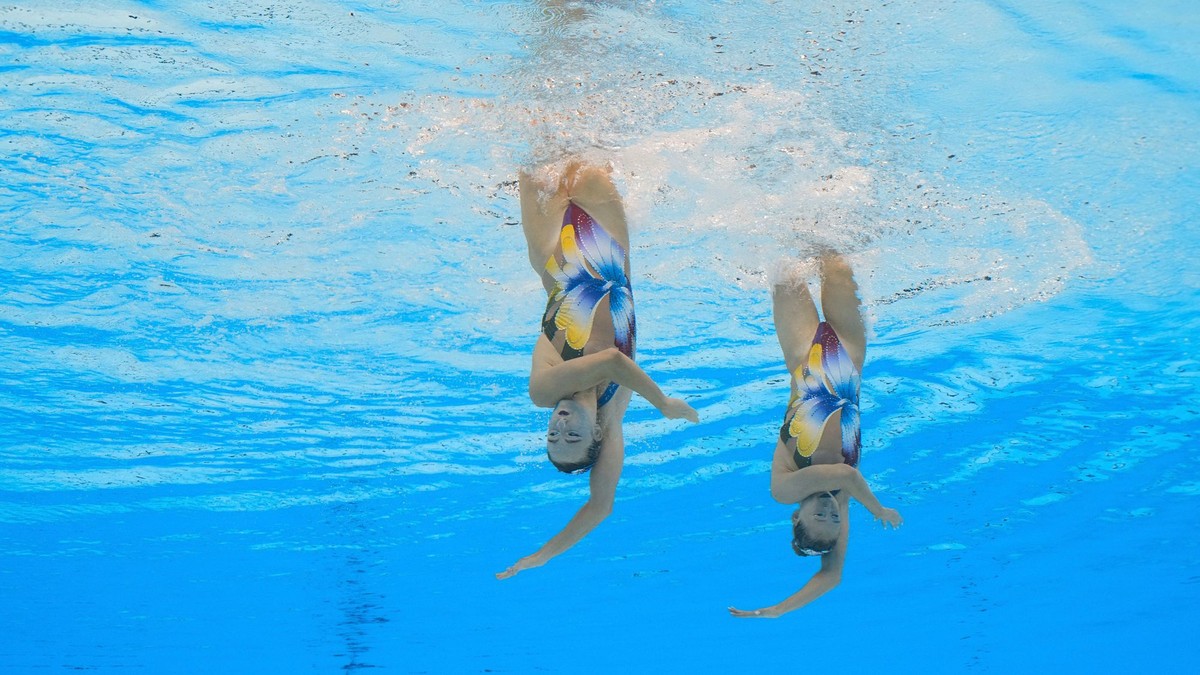 Slovenské reprezentantky v synchronizovanom plávaní Lea Anna Krajčovičová a Žofia Strapeková 