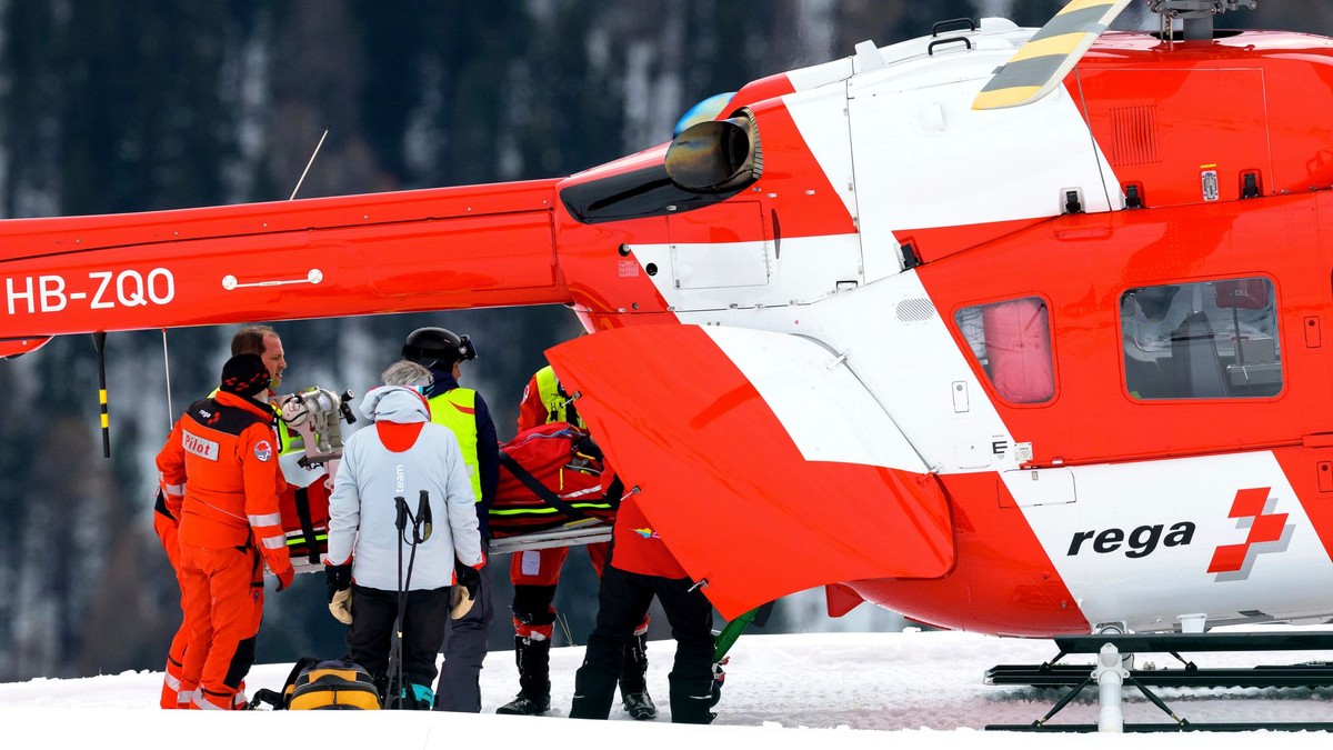 Michelle Gisinovú odnášajú po páde do vrtuľníka