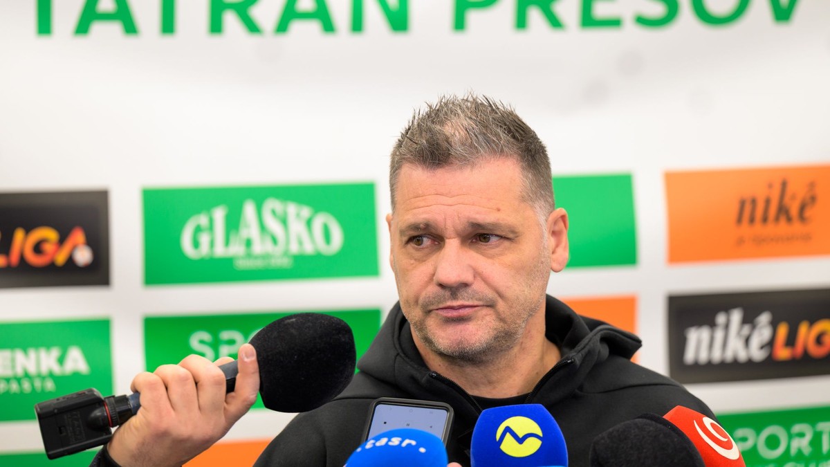 Hlavný tréner Tatrana Prešov Vladimír Cifranič odpovedá na otázky.