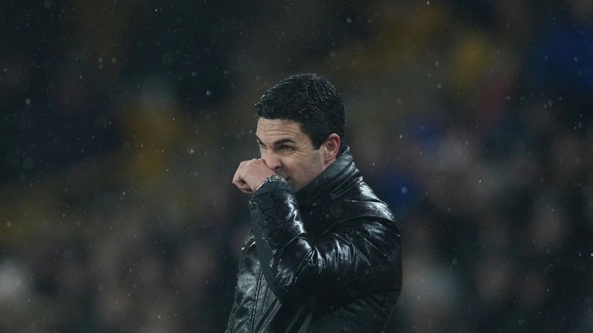 Tréner Arsenalu Mikel Arteta reaguje po predohrávke 31. kola anglickej  Premier League Wolverhampton Wanderers - FC Arsenal.