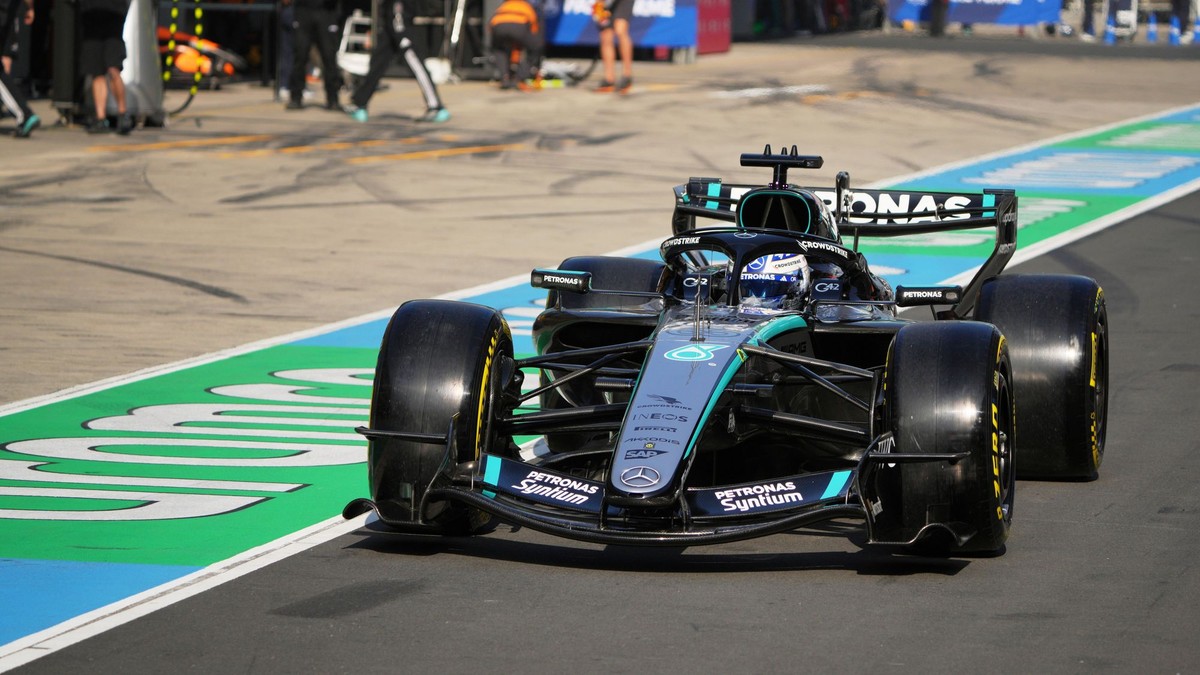 George Russell na Mercedese.