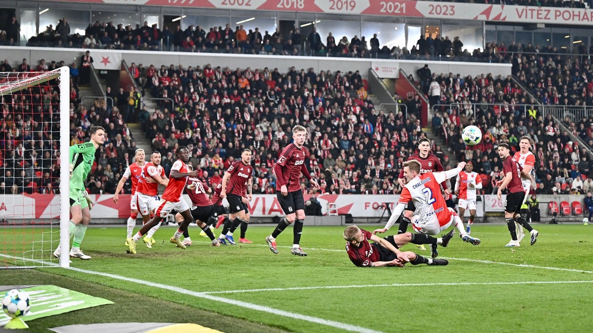 Momentka zo zápasu Sparta Praha - Slavia Praha.