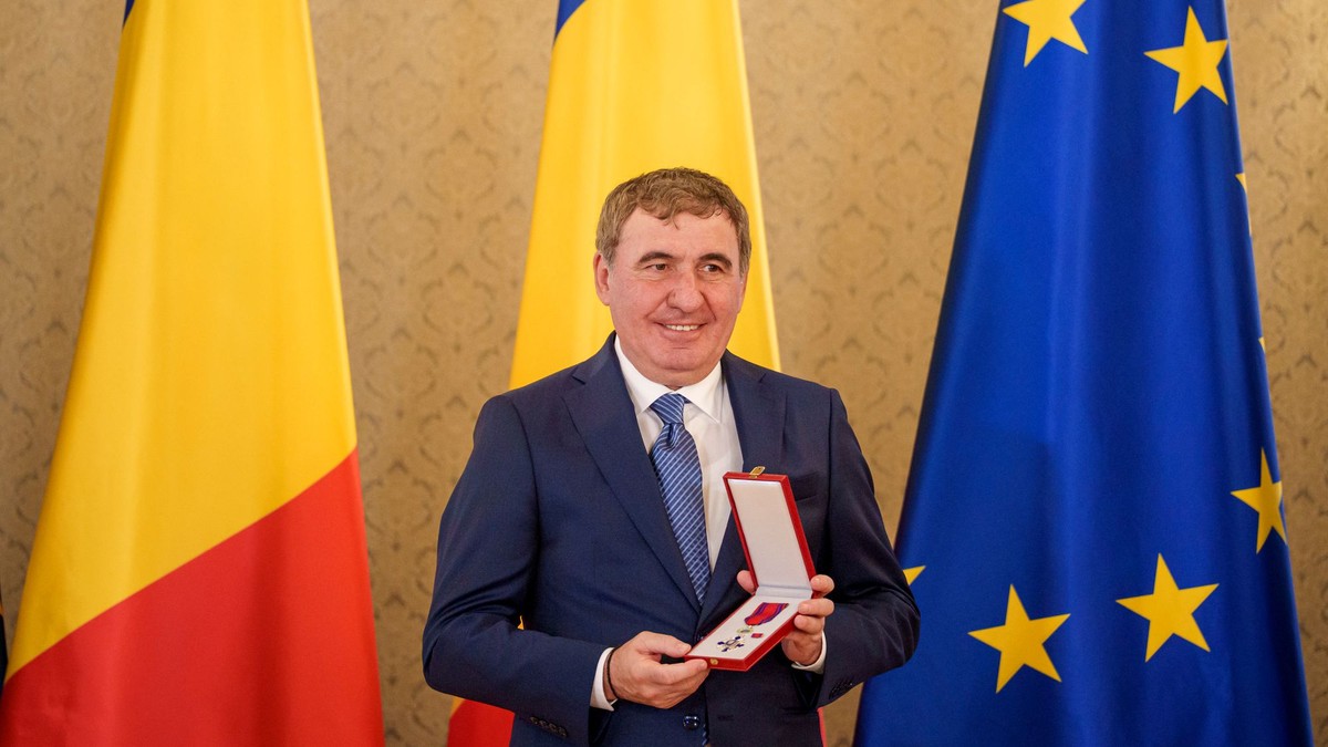 Gheorghe Hagi.