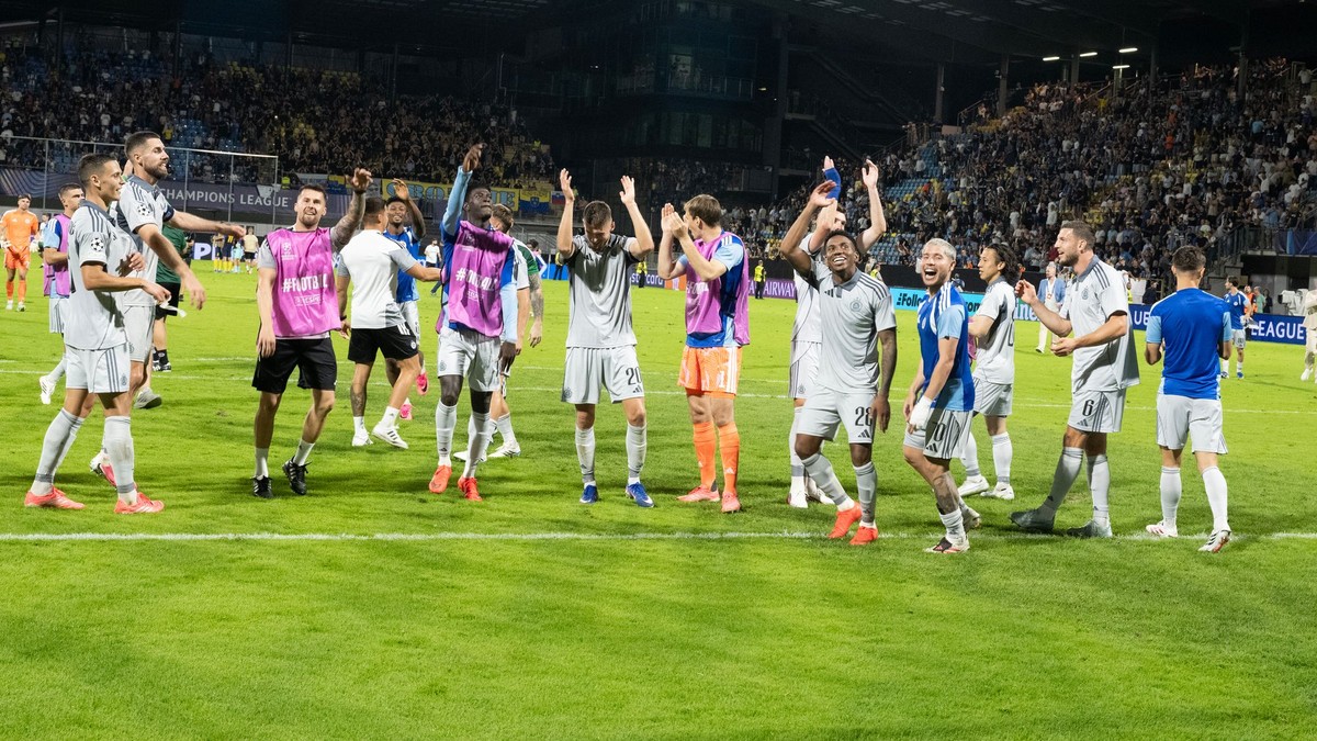 Futbalisti Slovana Bratislava sa tešia z postupu do Ligy majstrov 2026/2027.