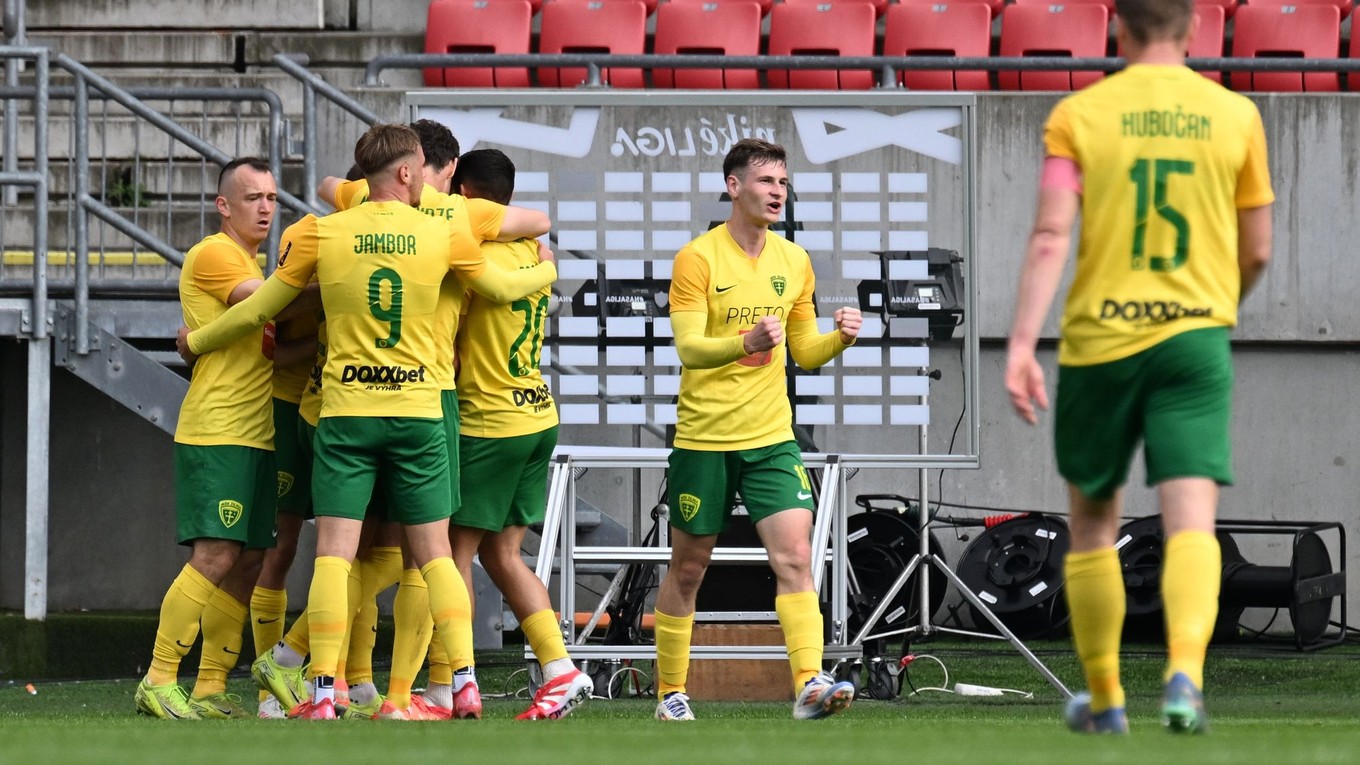 Radosť futbalistov MŠK Žilina.