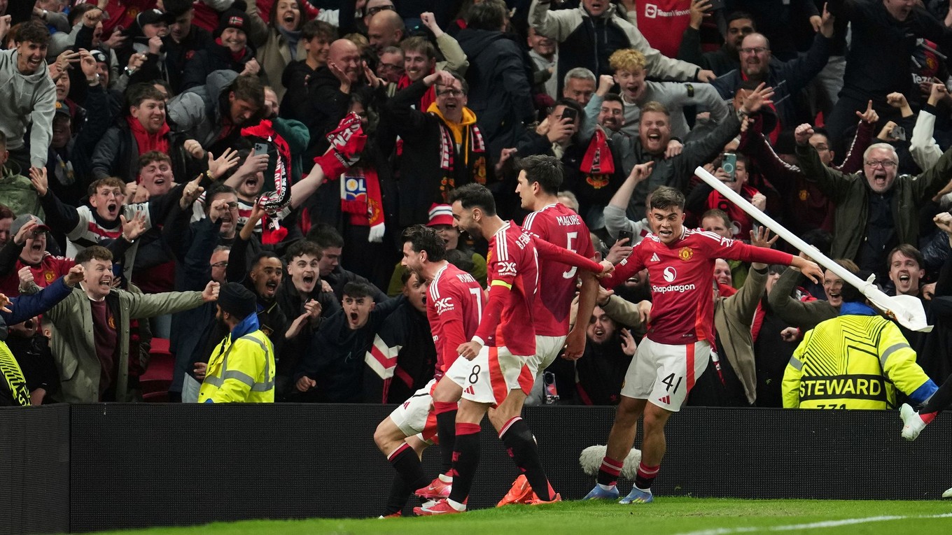Radosť hráčov Manchestru United. 