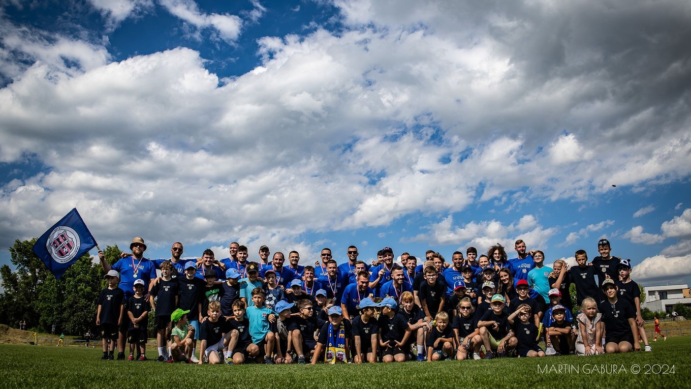 Na turnaji sa predstavia tímy z rôznych krajín.