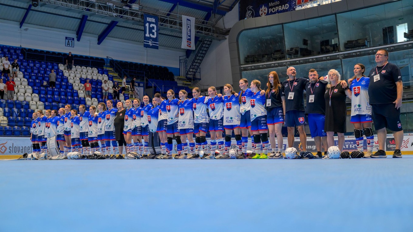 Slovenské hokejbalistky do 20 rokov. 