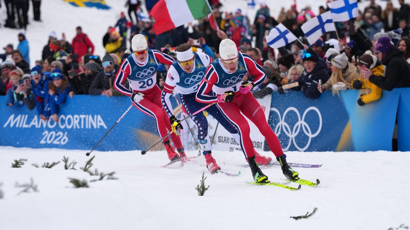 Johannes Hösflot Kläbo počas pretekov šprintu na ZOH 2026.