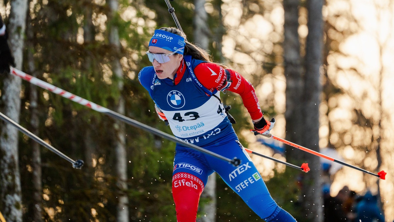 Paulína Bátovská Fialková počas stíhacích pretekov v estónskom Otepää. 