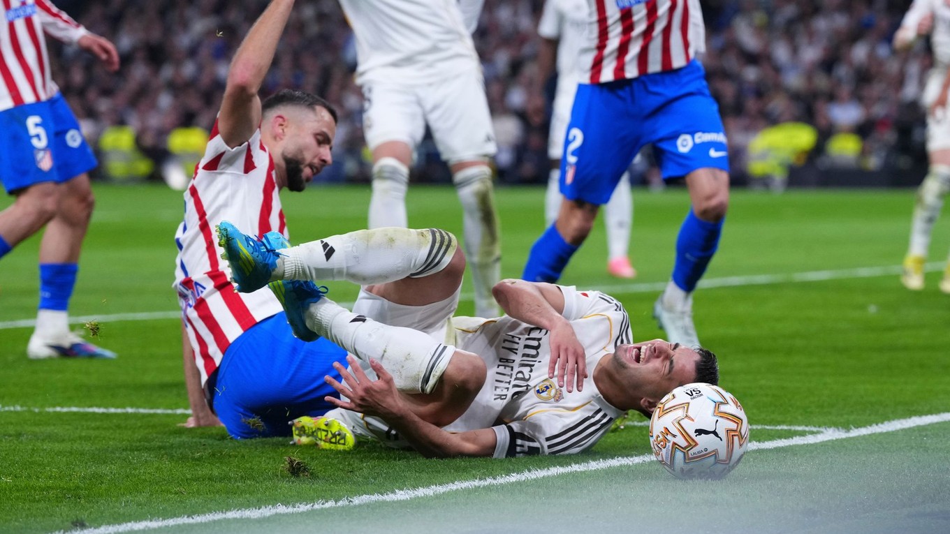 Dávid Hancko fauloval Brahima Diaza