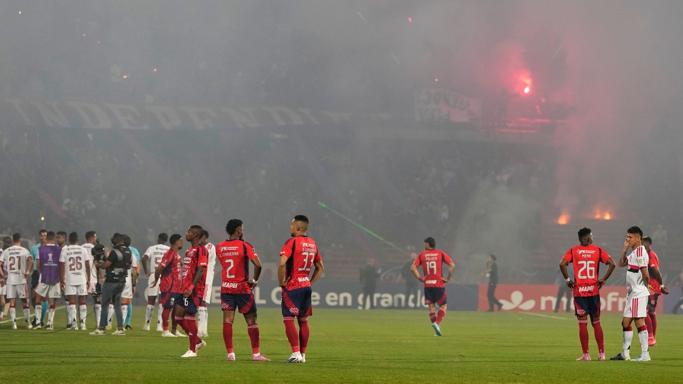 Momentka zo zápasu Independiente Medellin - Flamengo v Pohári osloboditeľov 2026.