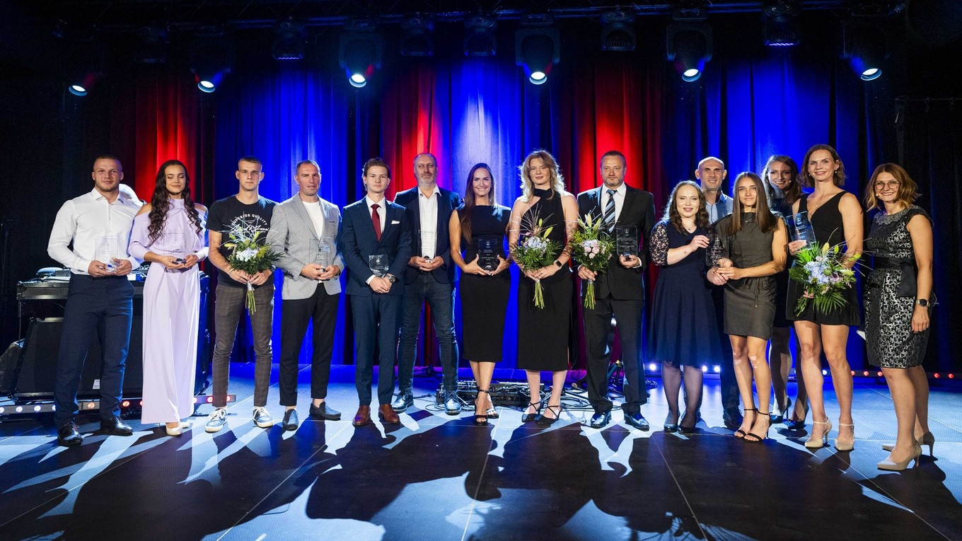Najúspešnejší športovci v neolympijských športoch za rok 2025 po slávnostnom vyhlásení na konferencii Šport a spoločnosť 2026 v Košiciach.