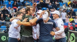 Slovenskí tenisti sa radujú z postupu na finálový turnaj Davisovho pohára 2024.