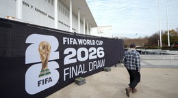 ONLINE: Žreb základných skupín MS vo futbale 2026. 