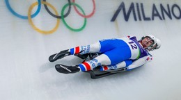 Slovenskí reprezentanti v sánkovaní Christián Bosman a Bruno Mick počas prvej jazdy súťaže dvojíc na ZOH 2026. 