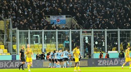 Futbalisti Slovana sa tešia z druhého gólu počas zápasu 19. kola Niké ligy FC DAC 1904 Dunajská Streda - ŠK Slovan Bratislava.