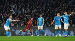 Vľavo Stanislav Lobotka.