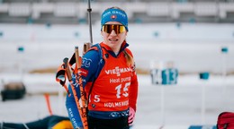 Paulína Bátovská Fialková pred stíhačkou.